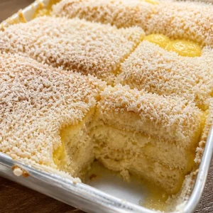 Tiramisu à la noix de coco sans œufs, dessert crémeux et délicieux